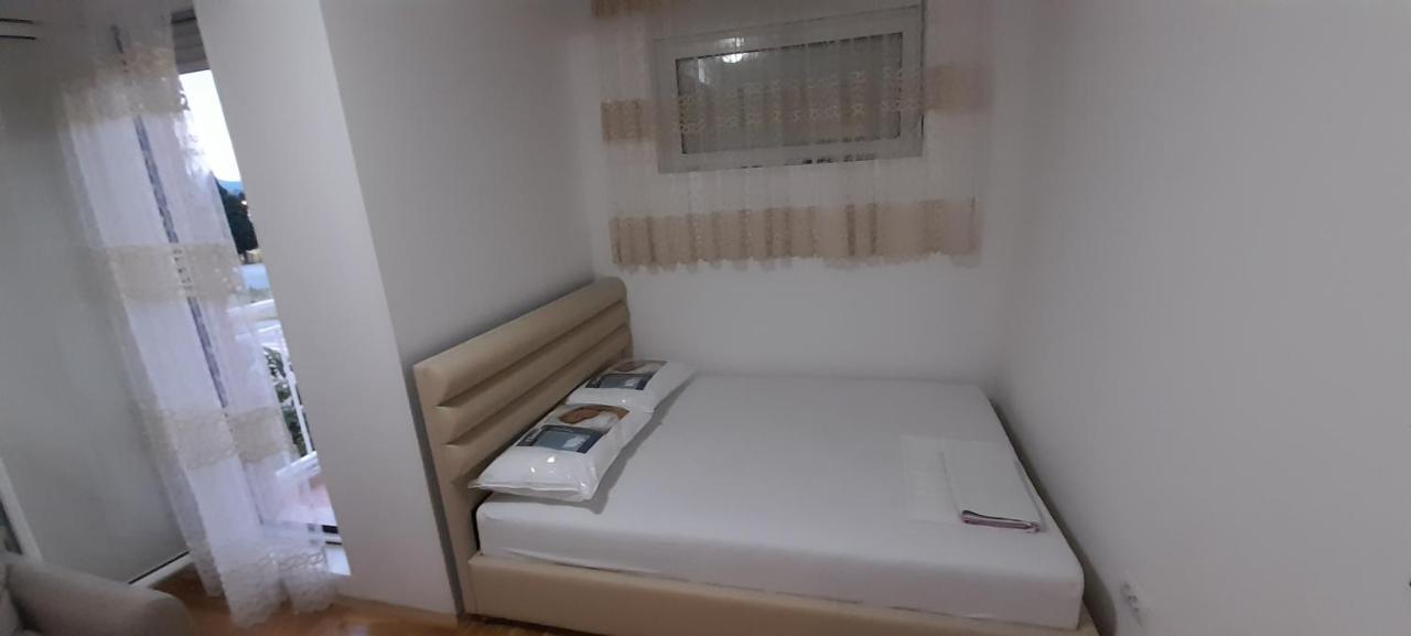 Apartment Luka Podgorica Exteriör bild