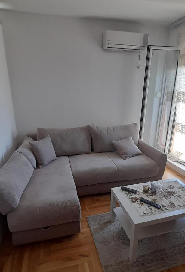 Apartment Luka Podgorica Exteriör bild